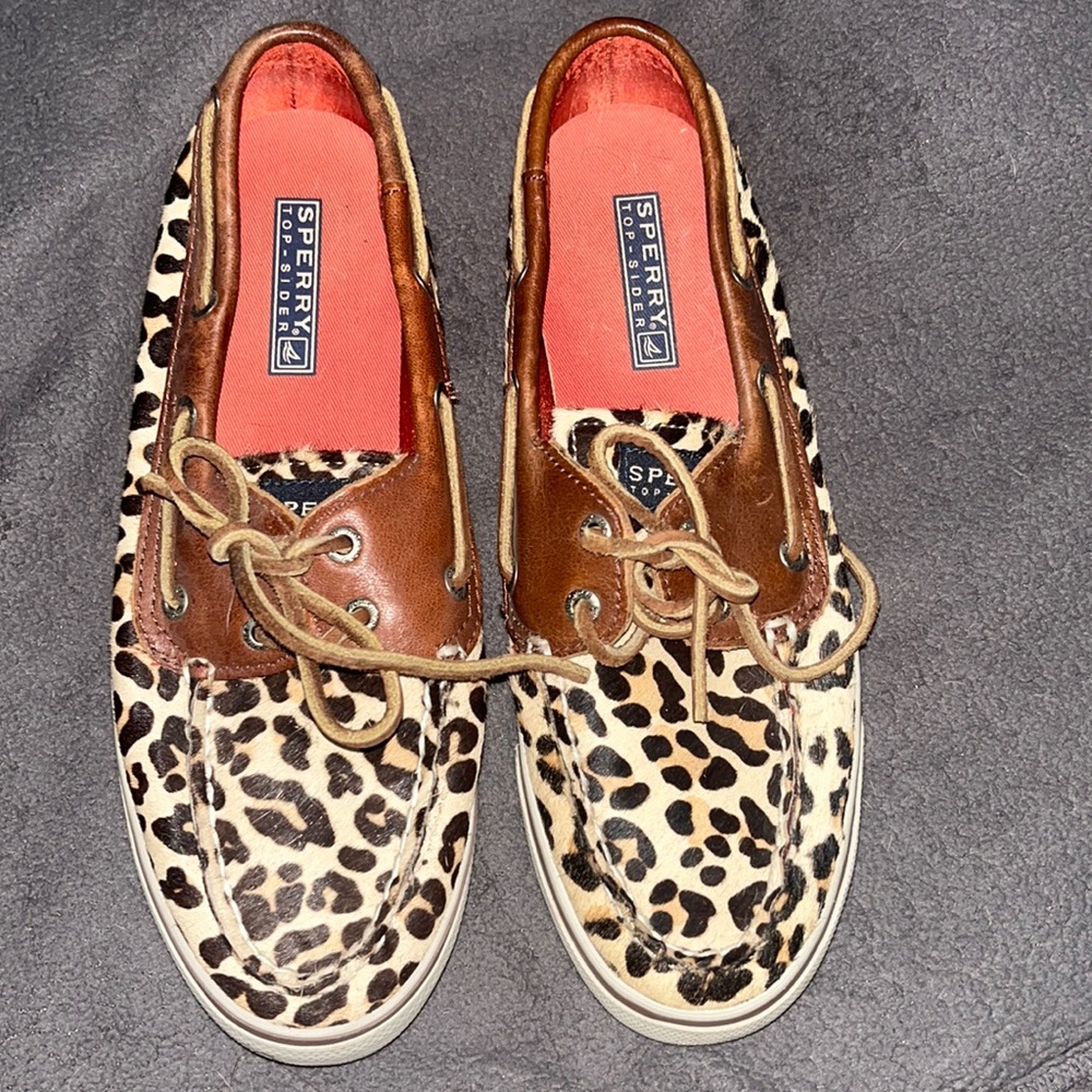 Used leopard print Sperry’s